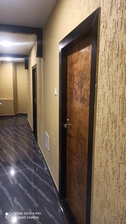 Hotel E Lodge Визакхапатнам Екстериор снимка