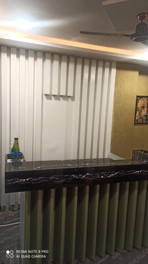 Hotel E Lodge Визакхапатнам Екстериор снимка